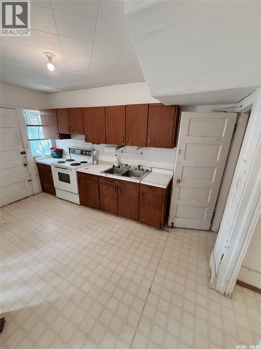 420 J Avenue N, Saskatoon, Saskatchewan  S7L 2K3 - Photo 9 - SK044750