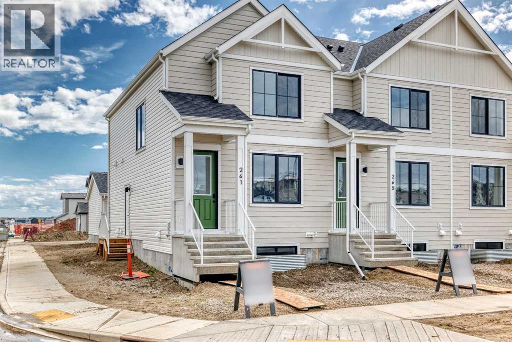 261 Heirloom Way SE, Calgary, Alberta