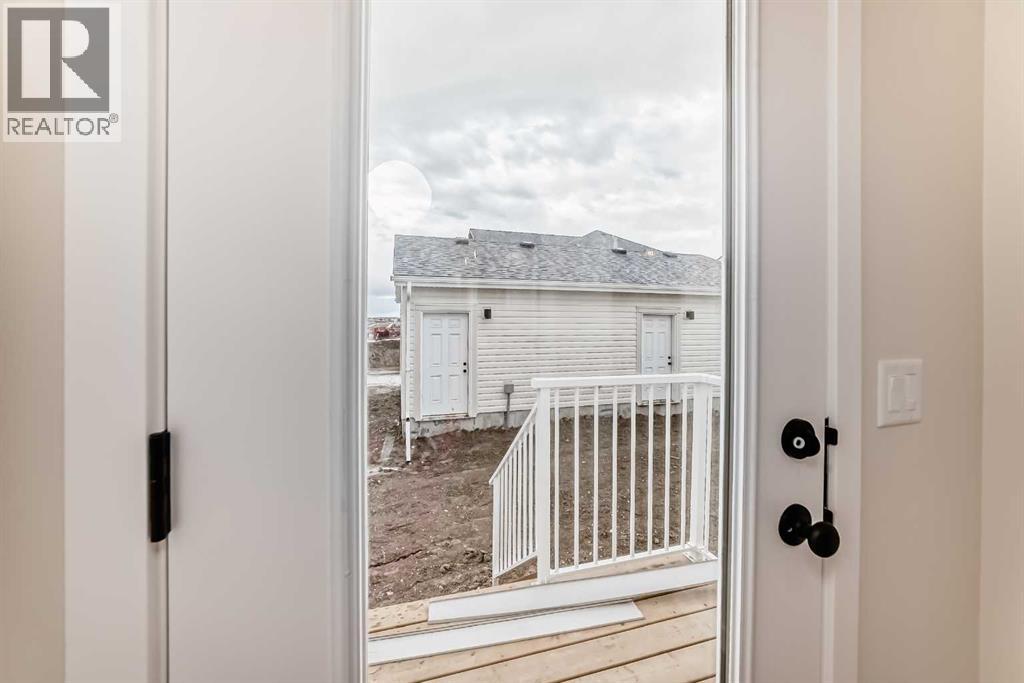 261 Heirloom Way SE, Calgary, Alberta  T3S 0P8 - Photo 18 - A2320763