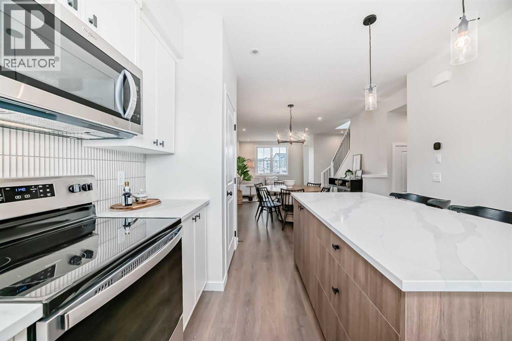 261 Heirloom Way SE, Calgary, Alberta  T3S 0P8 - Photo 5 - A2320763