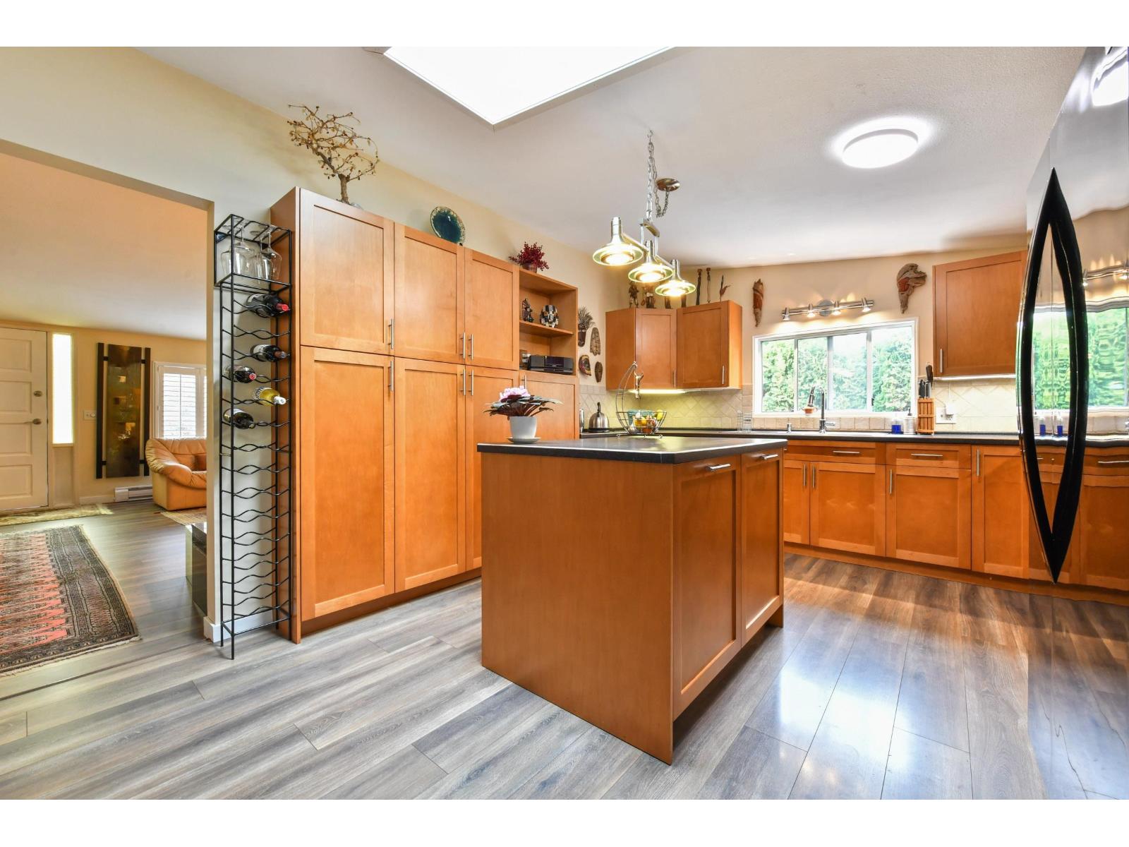 3858 204 Street, Langley, British Columbia  V3A 1X4 - Photo 6 - R3153183