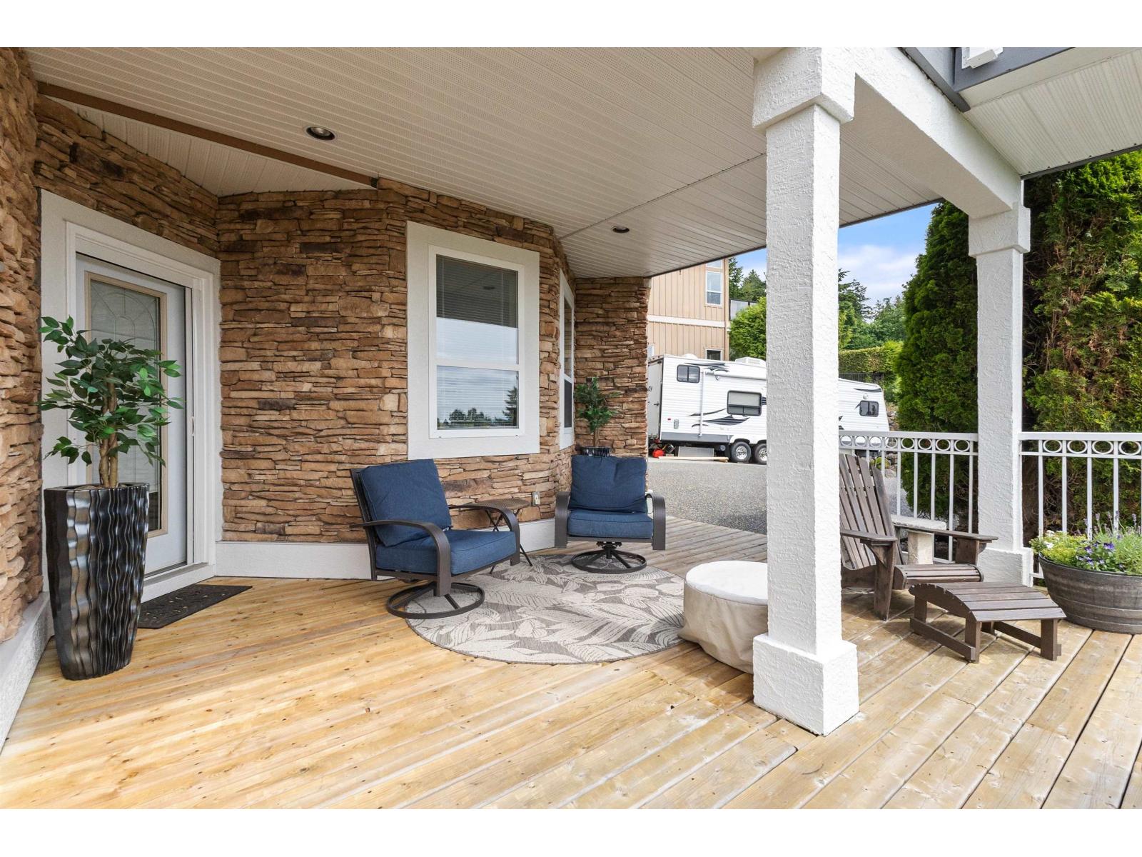 2764 St Moritz Way, Abbotsford, British Columbia  V3G 1C3 - Photo 2 - R3153317