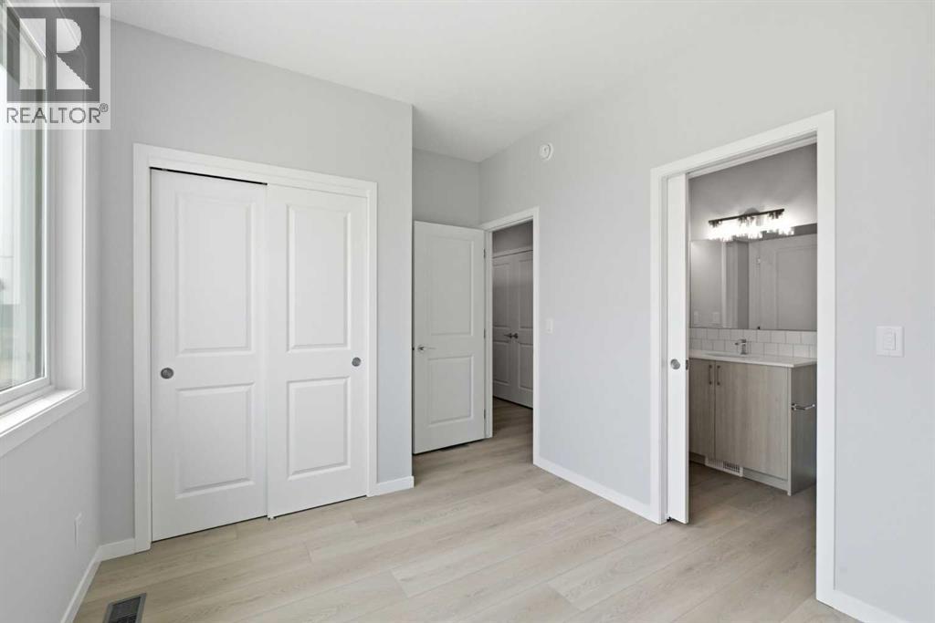 37 Rosemary Gardens SE, Calgary, Alberta  T3S 1A6 - Photo 21 - A2332596