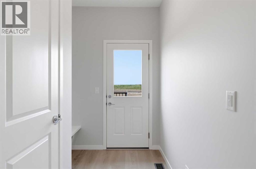 37 Rosemary Gardens SE, Calgary, Alberta  T3S 1A6 - Photo 25 - A2332596