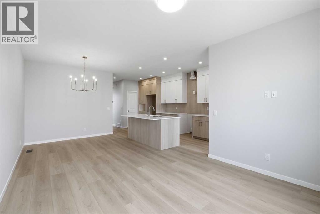 37 Rosemary Gardens SE, Calgary, Alberta  T3S 1A6 - Photo 18 - A2332596