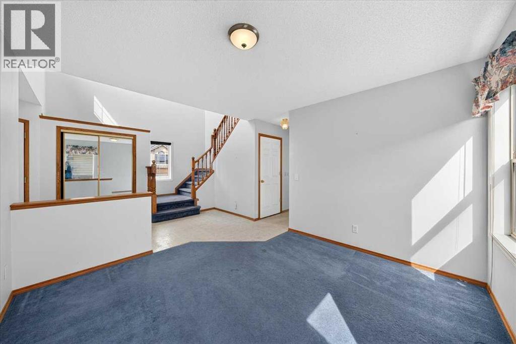74 Anaheim Gardens NE, Calgary, Alberta  T1Y 7C8 - Photo 9 - A2334026