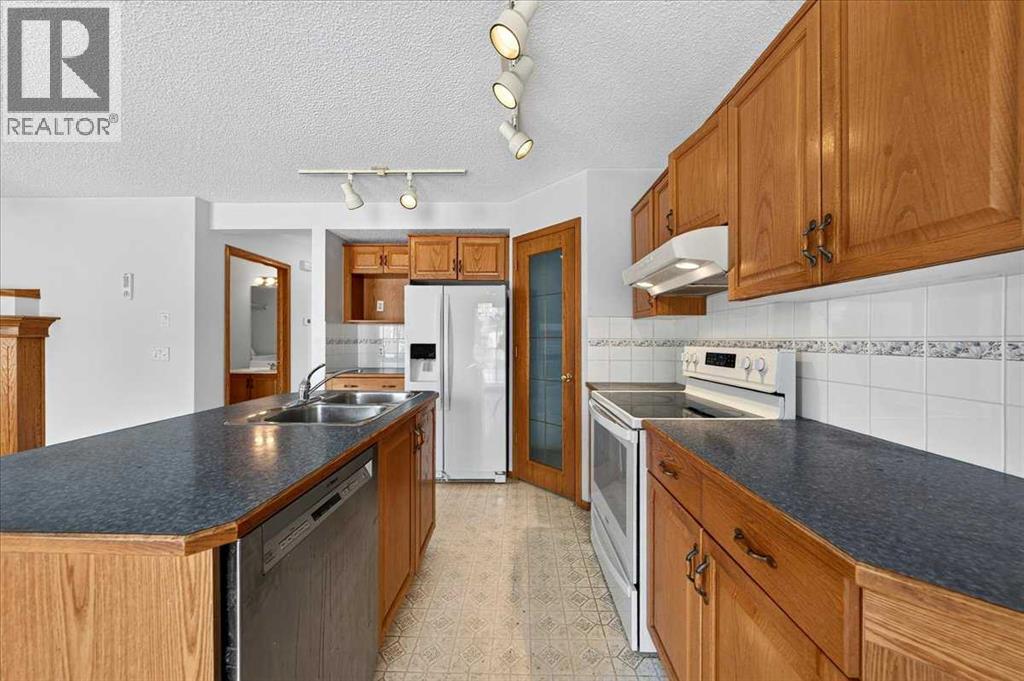 74 Anaheim Gardens NE, Calgary, Alberta  T1Y 7C8 - Photo 19 - A2334026