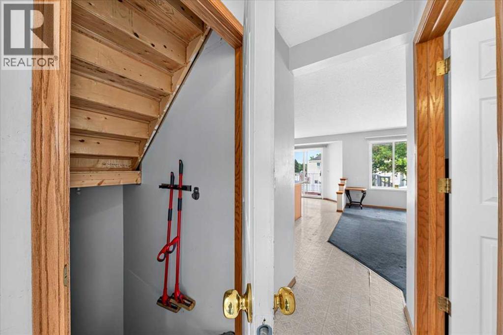 74 Anaheim Gardens NE, Calgary, Alberta  T1Y 7C8 - Photo 10 - A2334026