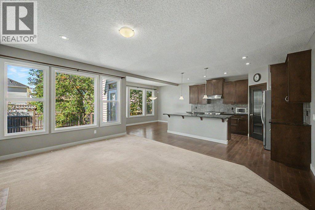 64 Copperpond Terrace SE, Calgary, Alberta  T2Z 0W5 - Photo 7 - A2334192