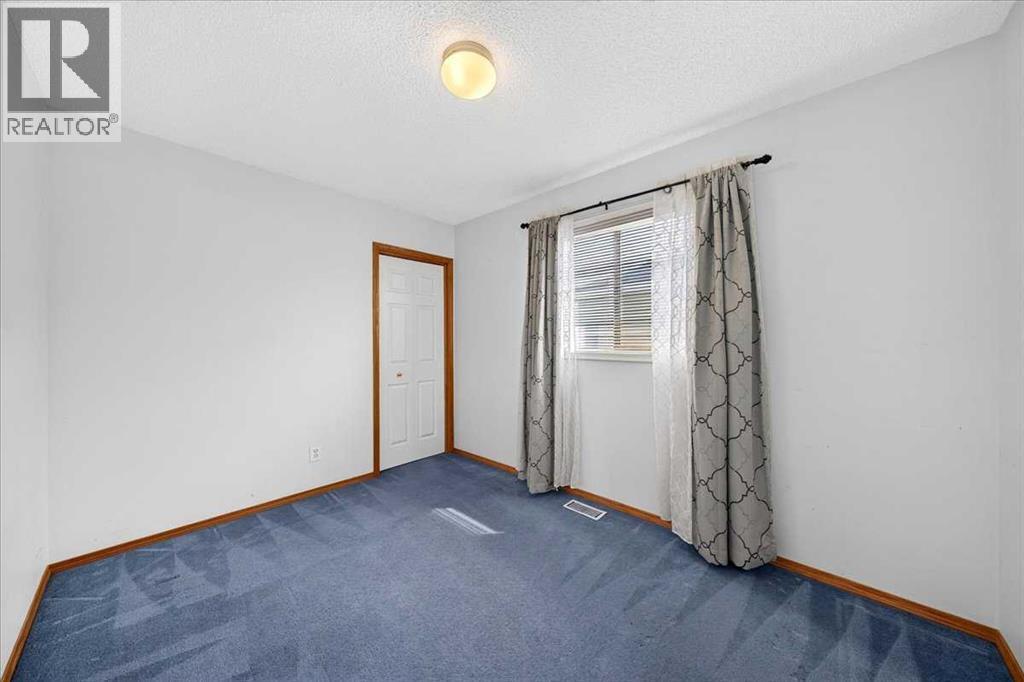 74 Anaheim Gardens NE, Calgary, Alberta  T1Y 7C8 - Photo 32 - A2334026