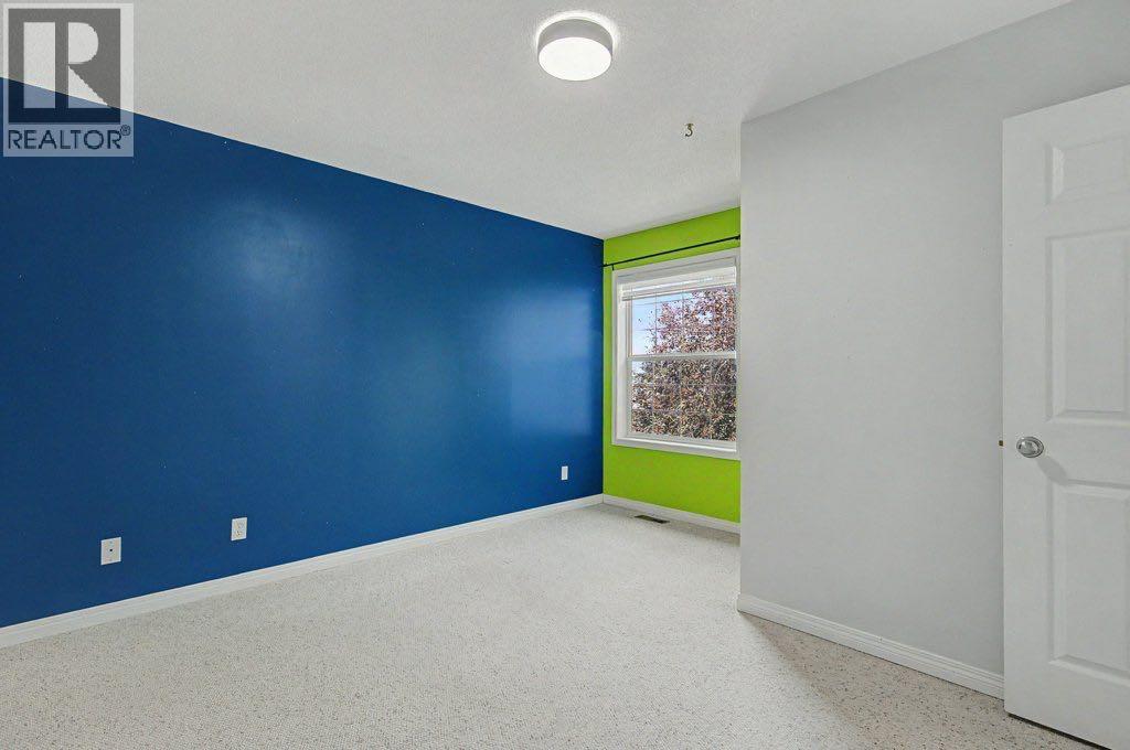 218 Cougarstone Circle Sw, Calgary, Alberta  T3H 4W5 - Photo 27 - A2334588