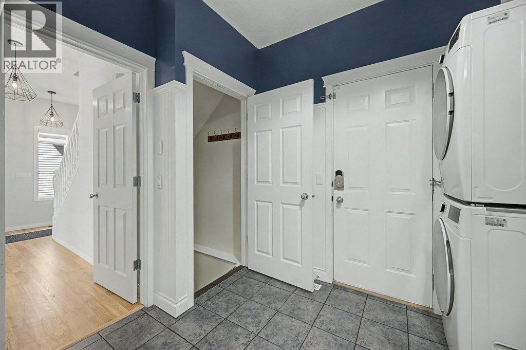 218 Cougarstone Circle Sw, Calgary, Alberta  T3H 4W5 - Photo 15 - A2334588