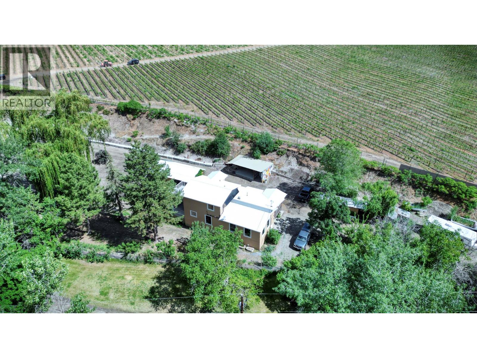204 Greasewood Avenue, Oliver, British Columbia  V0H 1T1 - Photo 6 - 10388588