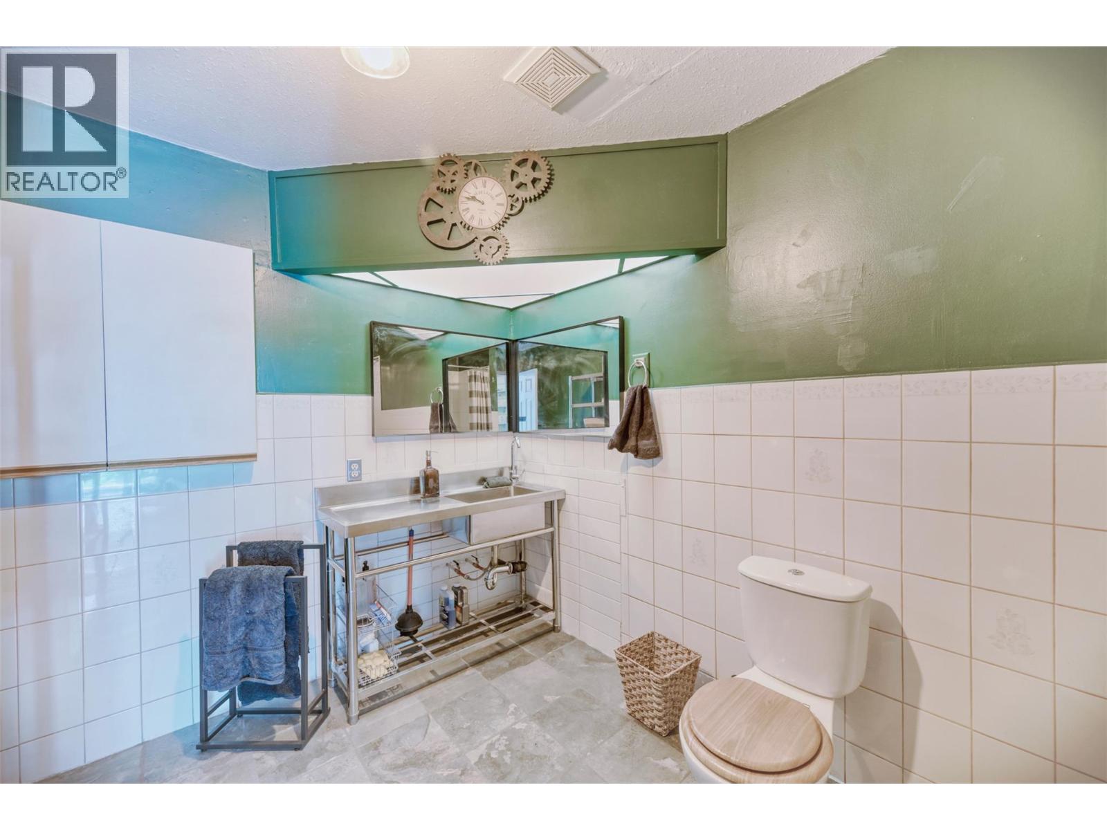 204 Greasewood Avenue, Oliver, British Columbia  V0H 1T1 - Photo 18 - 10388588