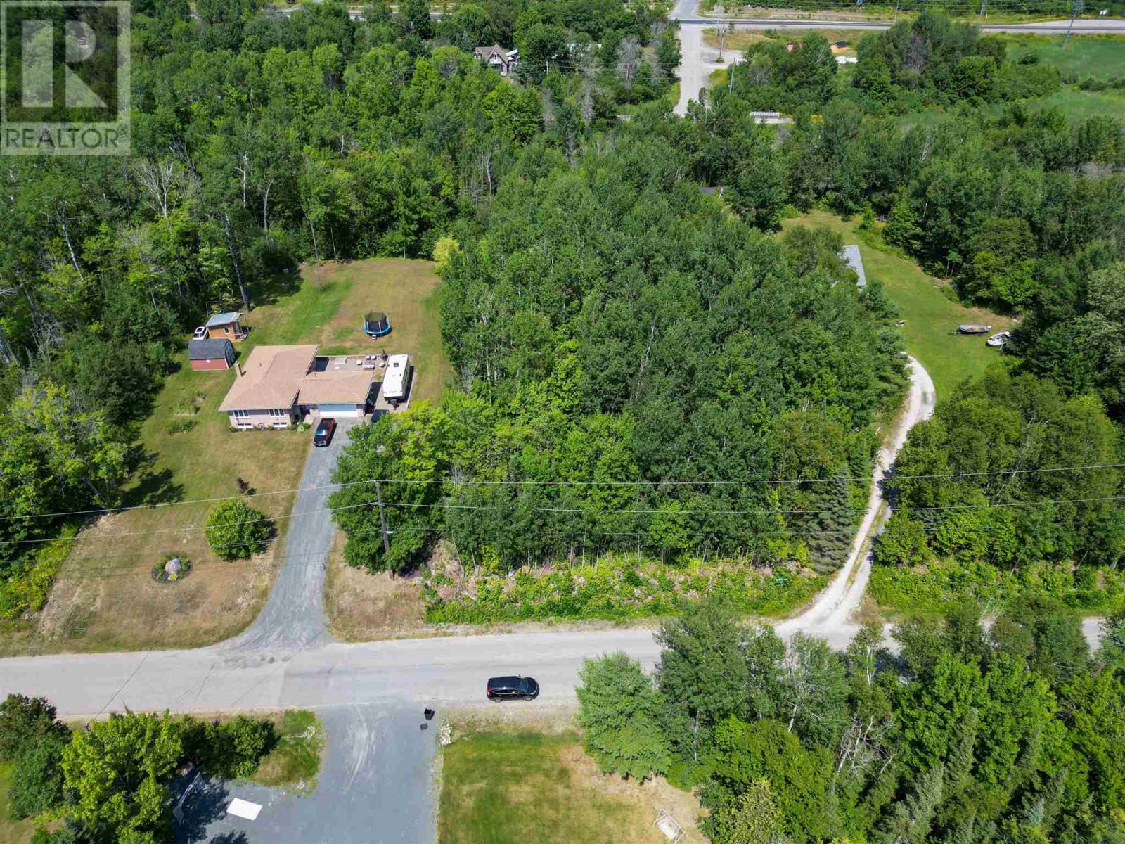 2 Beech Dr, Blind River, Ontario P0R 1B0 - Photo 2 - SM262091