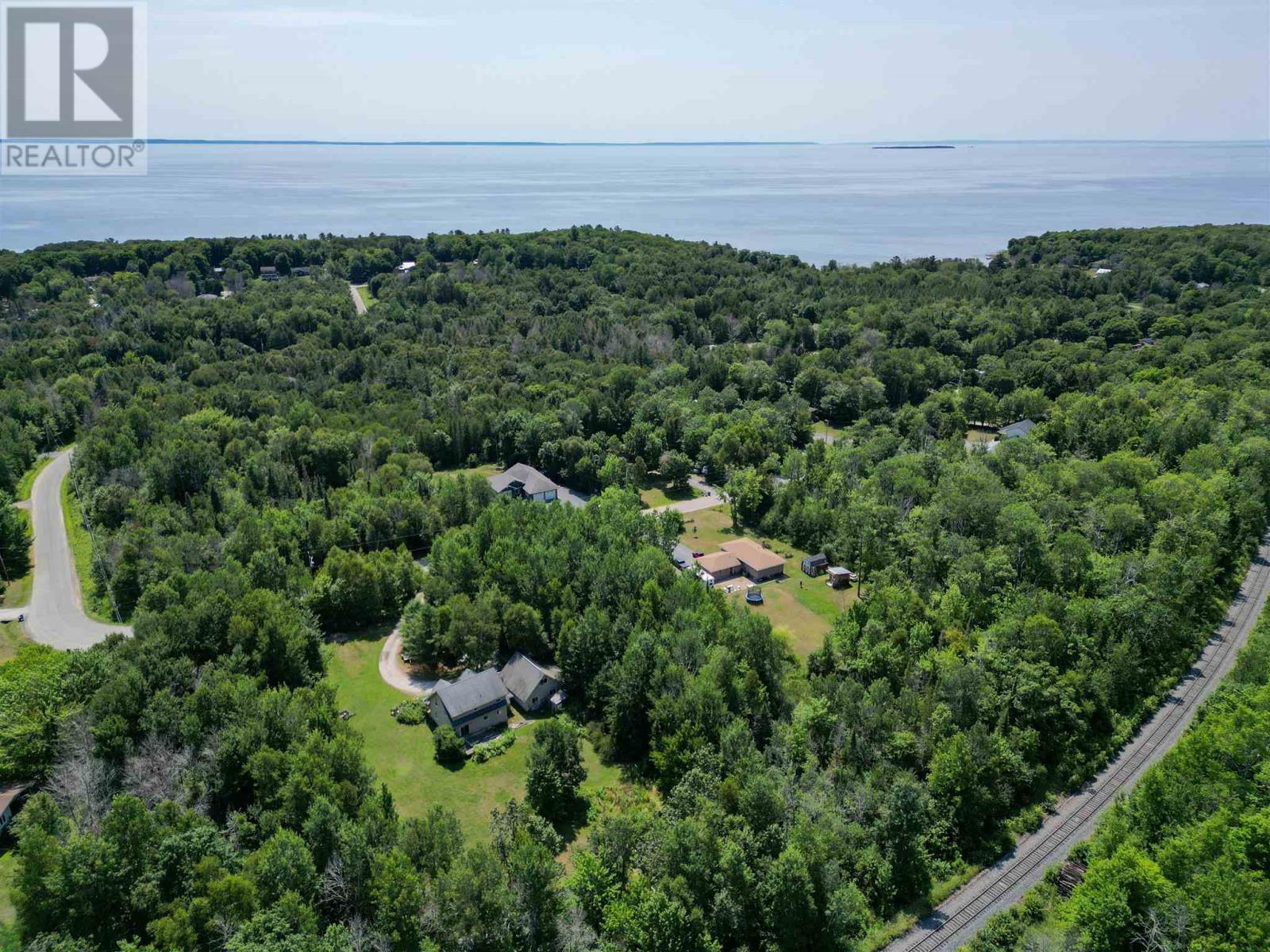 2 Beech Dr, Blind River, Ontario P0R 1B0 - Photo 4 - SM262091