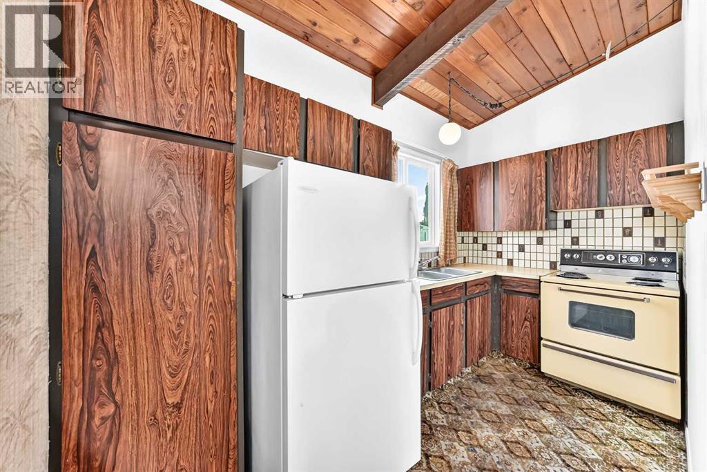 2652 Oakmoor Drive SW, Calgary, Alberta  T2V 4E8 - Photo 2 - A2334949