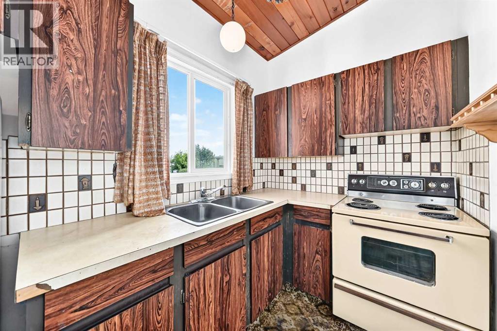 2652 Oakmoor Drive SW, Calgary, Alberta  T2V 4E8 - Photo 4 - A2334949