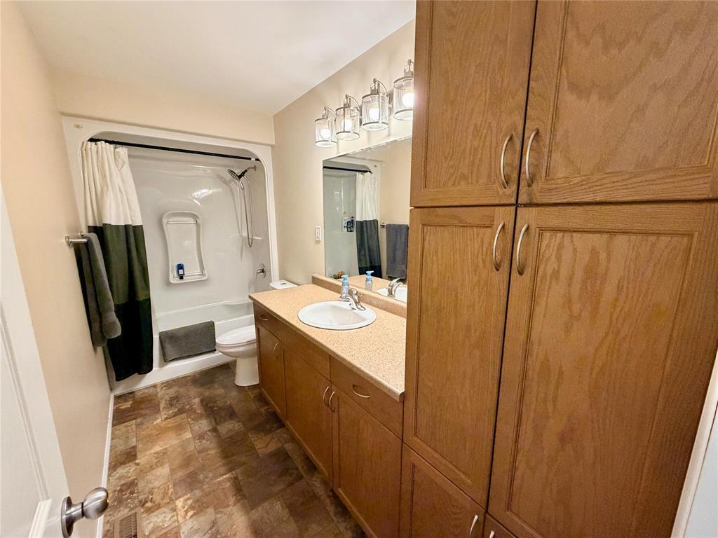 335 6th Avenue, Oakville, Manitoba  R0H 0Y0 - Photo 9 - 202619708