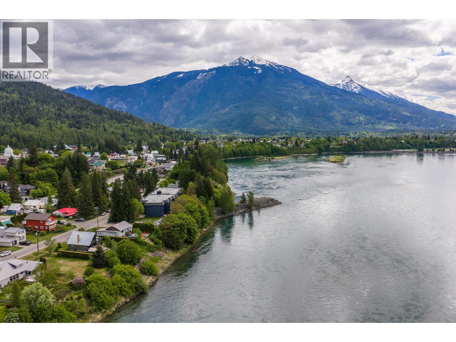 1311 Front Street, Revelstoke, British Columbia  V0E 2S0 - Photo 14 - 10387068