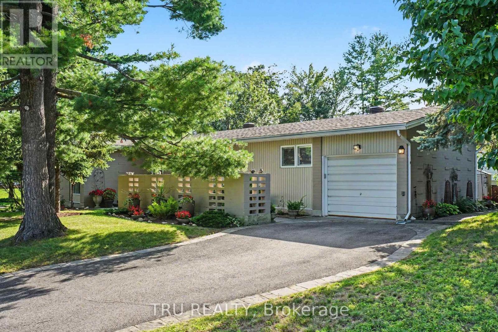 1174 CAMEO DRIVE, Ottawa, Ontario