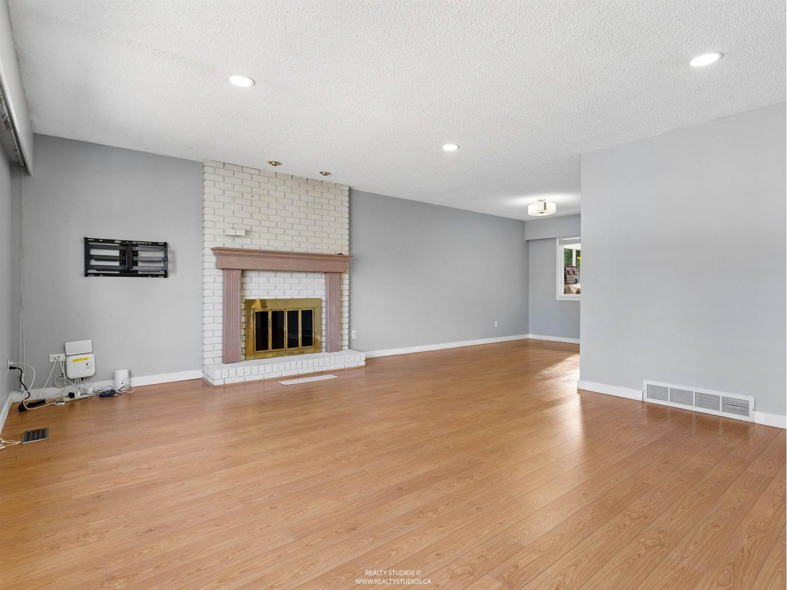 11384 86a Avenue, Delta, British Columbia  V4C 2Y8 - Photo 7 - R3153147