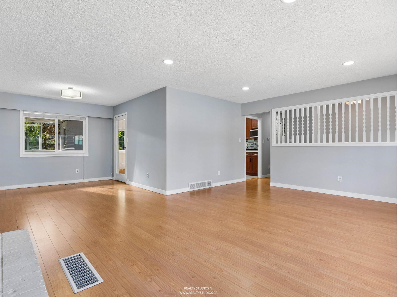 11384 86a Avenue, Delta, British Columbia  V4C 2Y8 - Photo 8 - R3153147