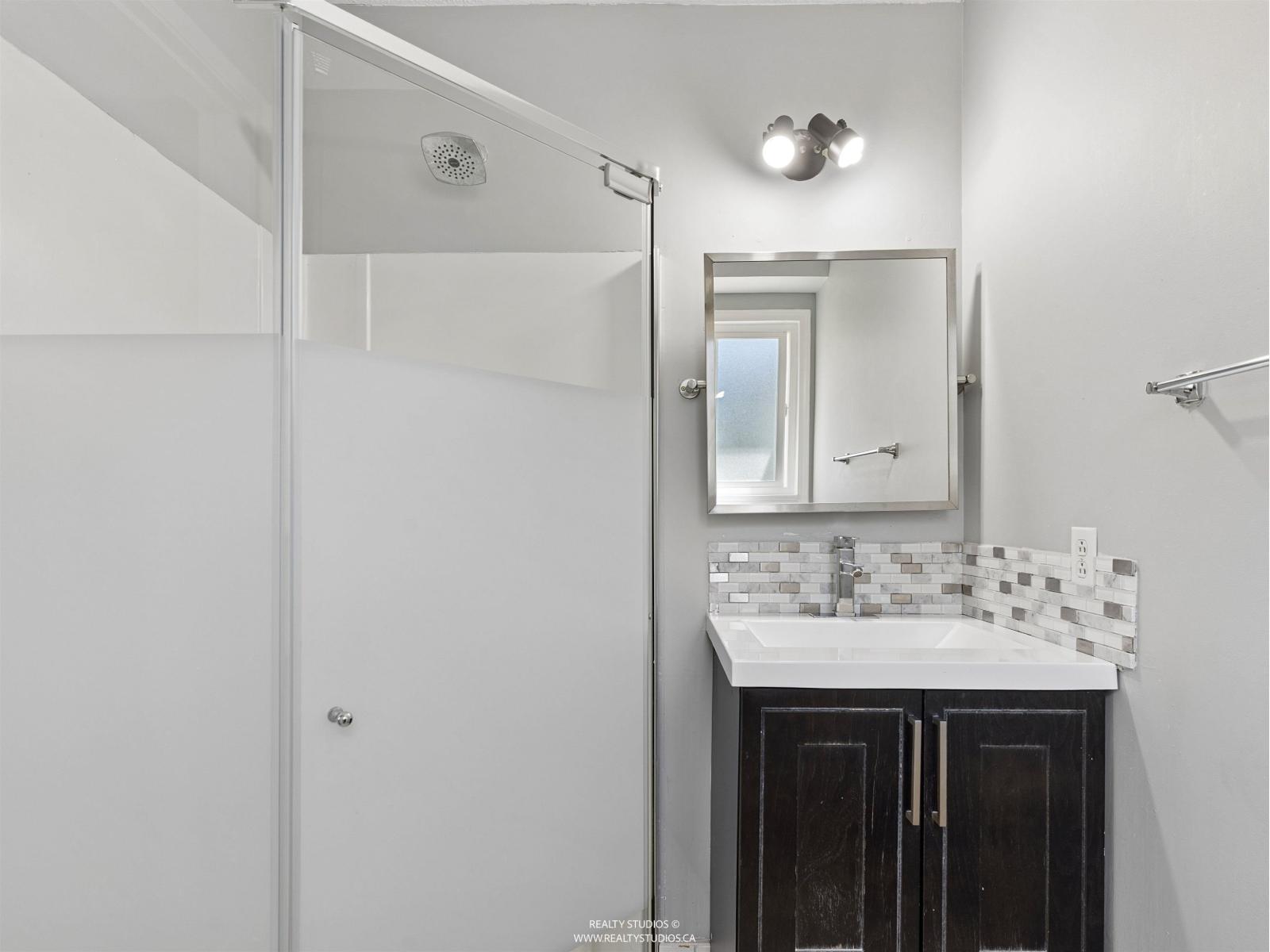 11384 86a Avenue, Delta, British Columbia  V4C 2Y8 - Photo 9 - R3153147
