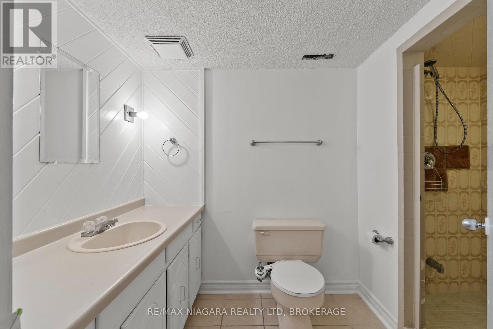 21 Garrison Village Drive, Niagara-On-The-Lake, Ontario  L0S 1J0 - Photo 34 - X13644454