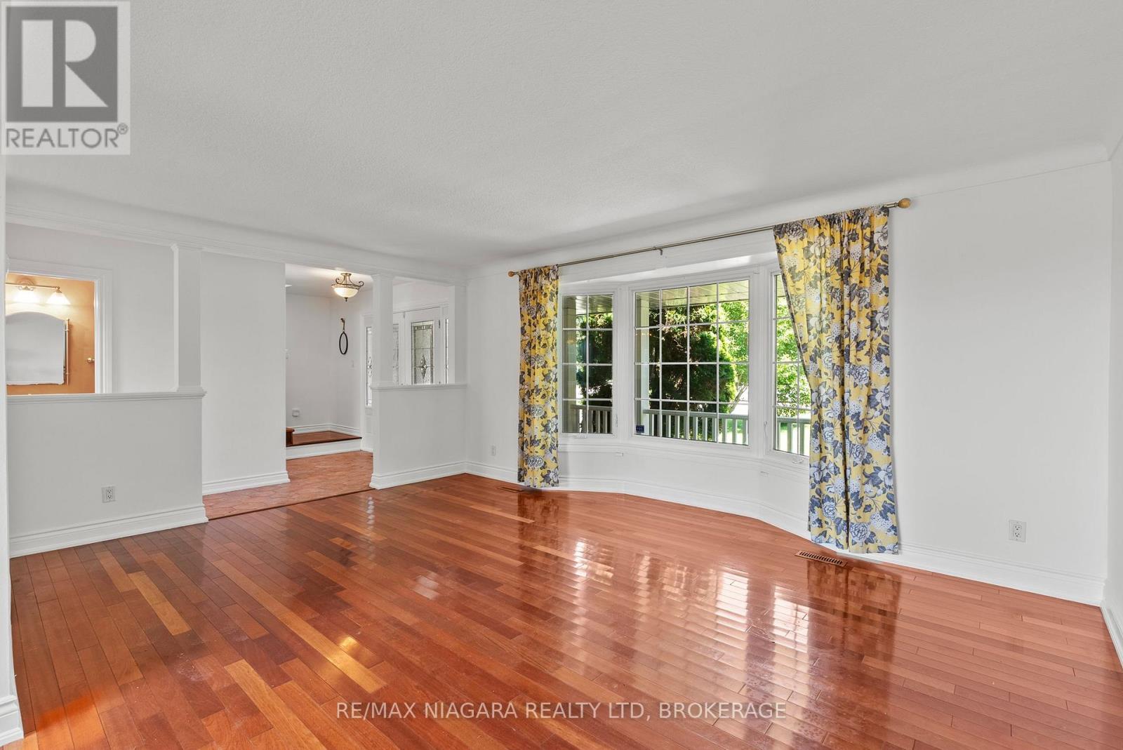 21 Garrison Village Drive, Niagara-On-The-Lake, Ontario  L0S 1J0 - Photo 9 - X13644454