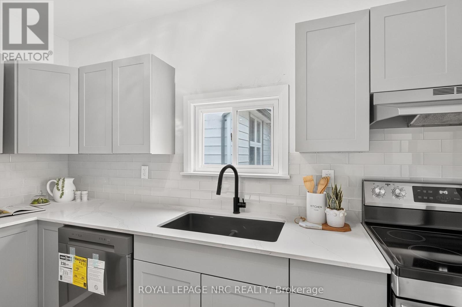 51 Queen Street S, Thorold, Ontario L2V 3N2 - Photo 16 - X13647544