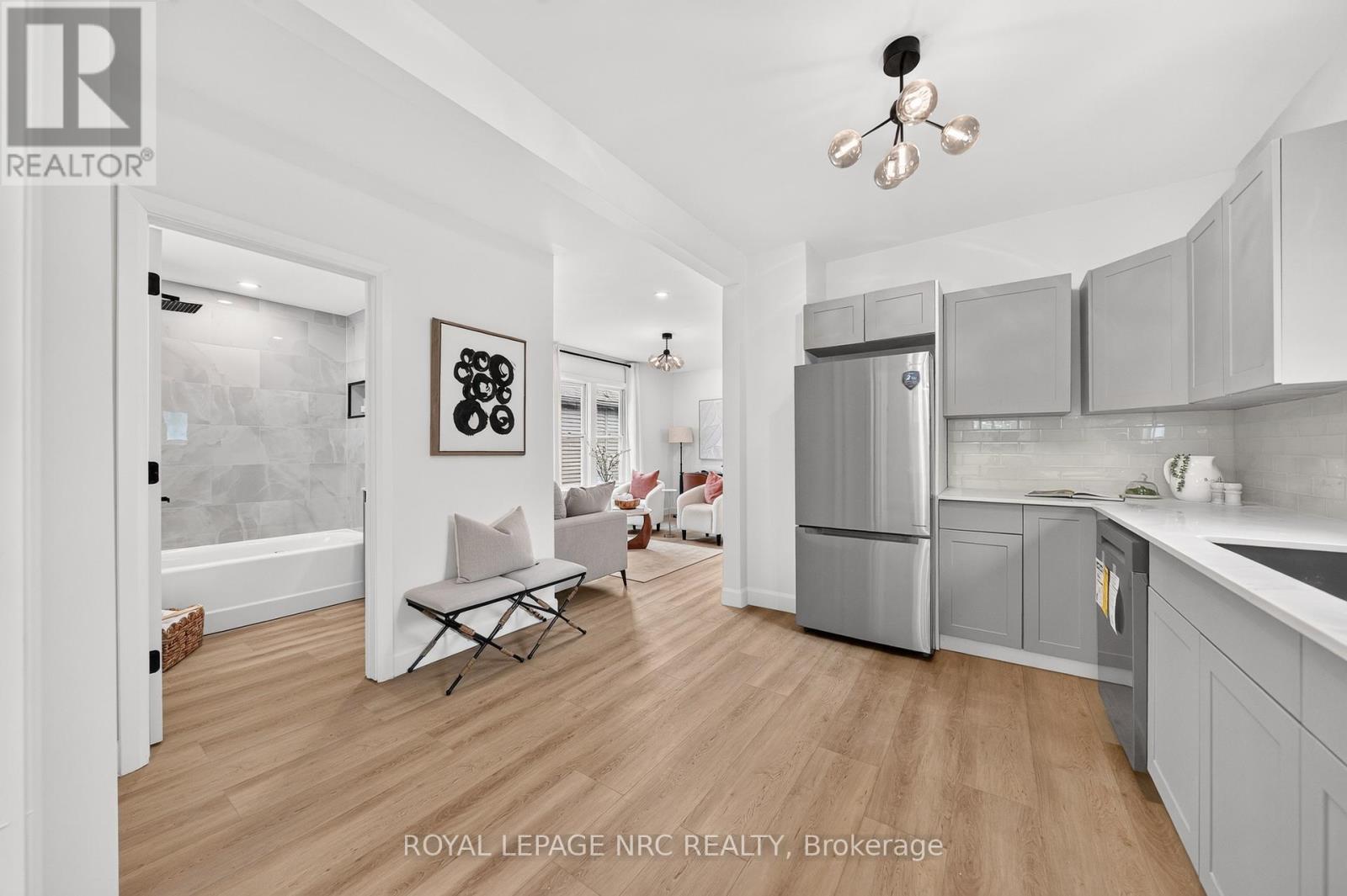 51 Queen Street S, Thorold, Ontario L2V 3N2 - Photo 18 - X13647544