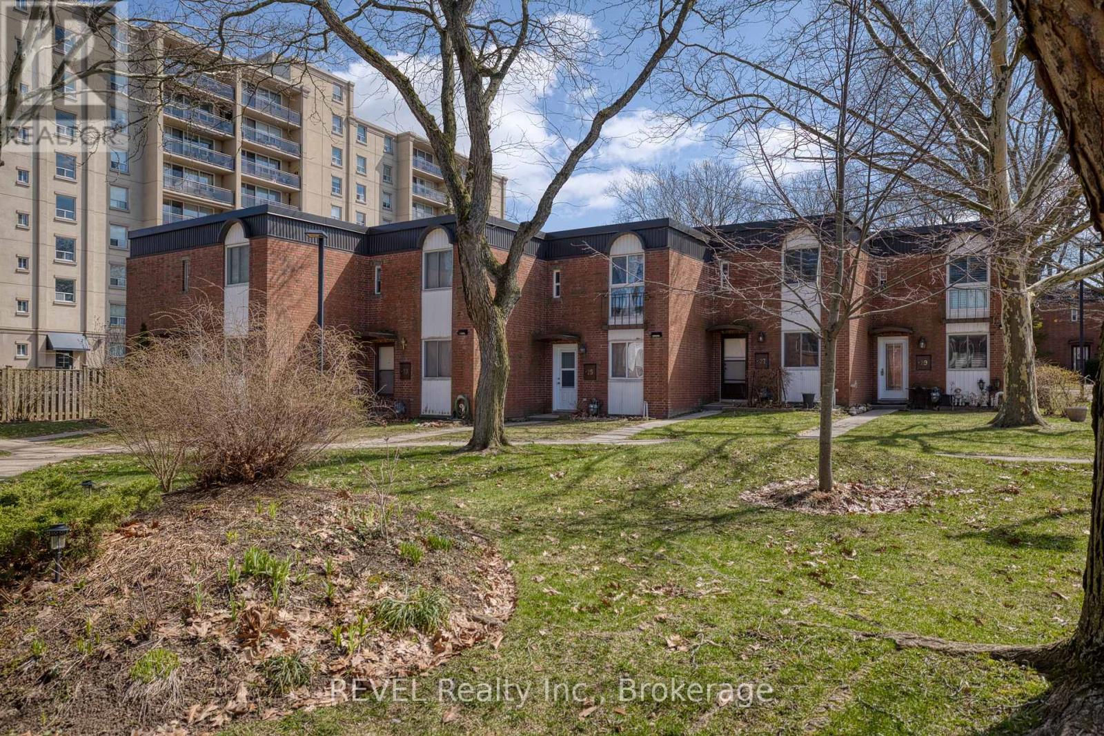 25 - 6476 Huggins Street, Niagara Falls, Ontario  L2J 1G9 - Photo 2 - X13647588
