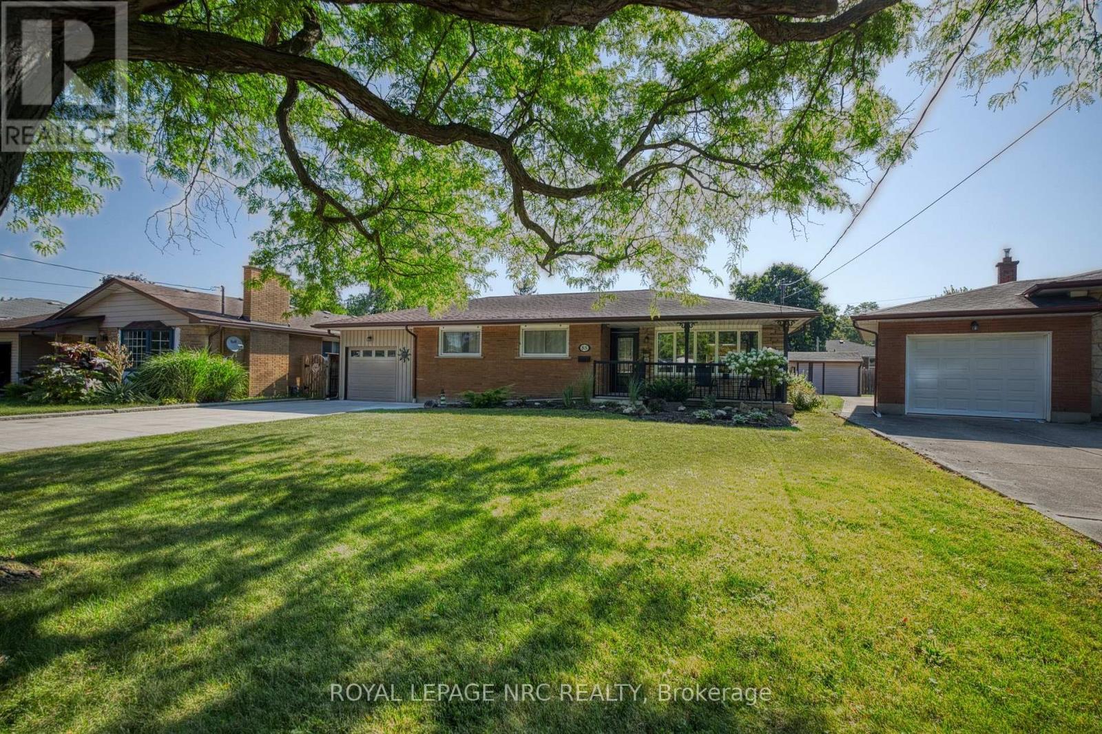 85 Regent Drive, St. Catharines, Ontario  L2M 3L9 - Photo 2 - X13647592
