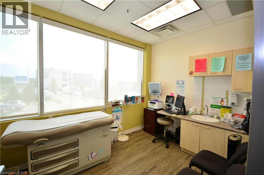 325 Winterberry Drive Unit# 204, Stoney Creek, Ontario L8J 0B6 - Photo 10 - 40848618