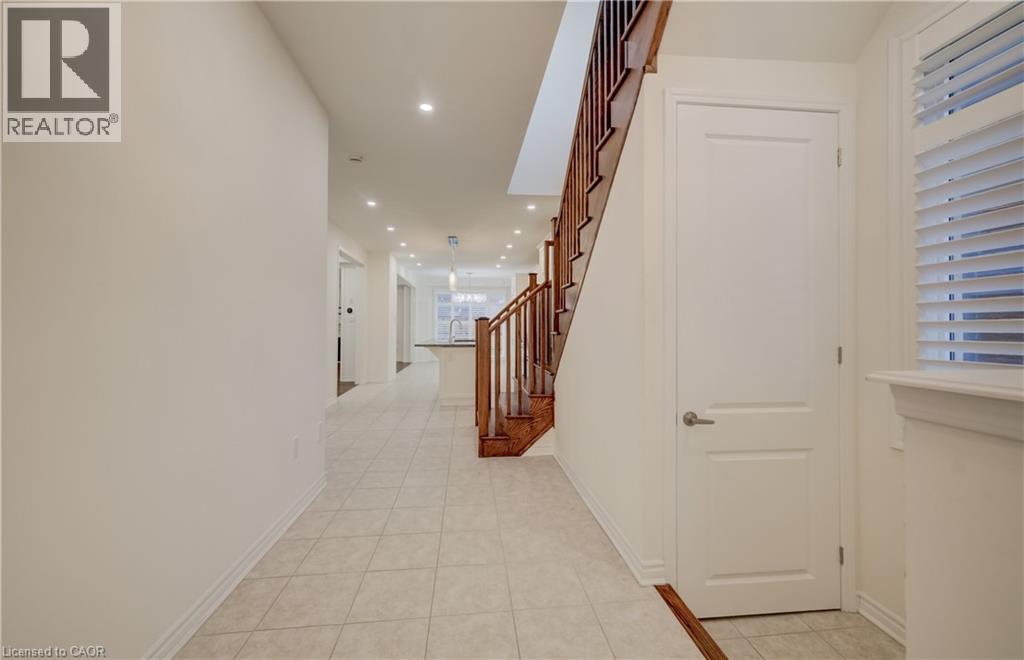 52 Pointer Street, Cambridge, Ontario N3E 0B4 - Photo 4 - 40852599