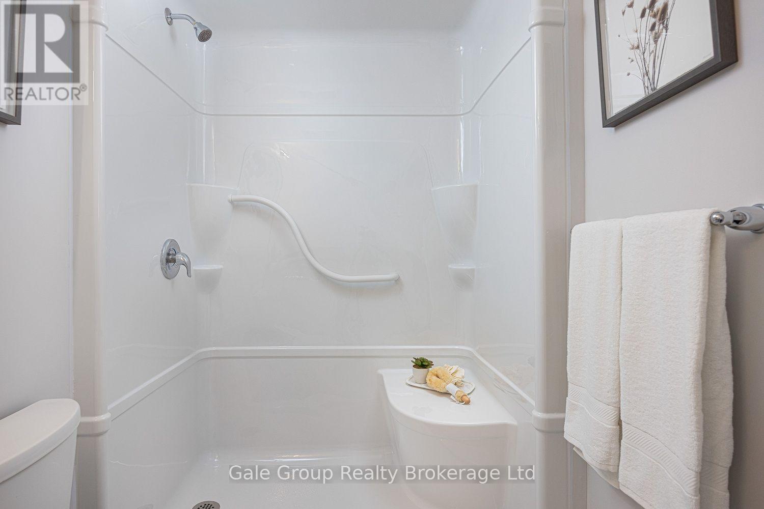 215 - 425 Watson Parkway N, Guelph, Ontario N1E 7K5 - Photo 26 - X13647626