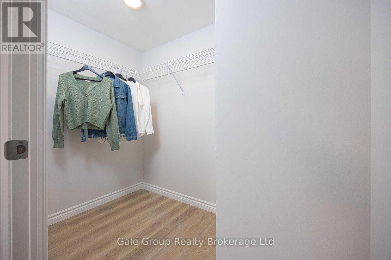 215 - 425 Watson Parkway N, Guelph, Ontario N1E 7K5 - Photo 29 - X13647626