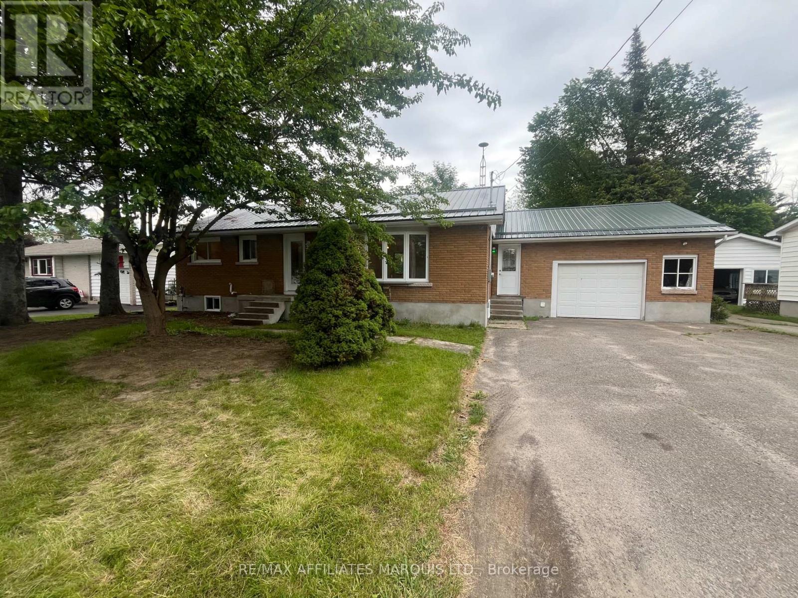 1065 County Rd 15 Street, Augusta, Ontario
