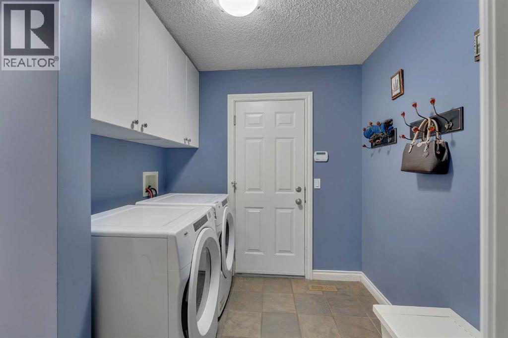 169 West Creek Boulevard, Chestermere, Alberta  T1X 1P5 - Photo 19 - A2335420