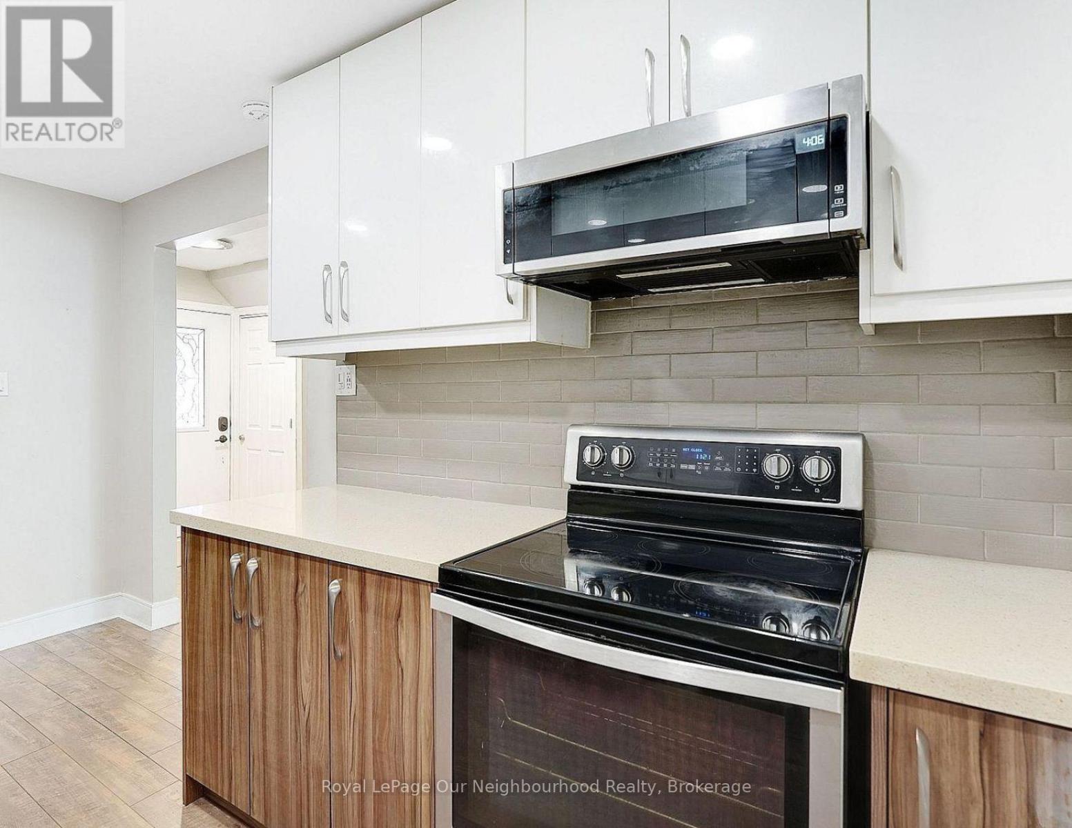1669 Alwin Circle, Pickering, Ontario  L1V 2W1 - Photo 9 - E13647494