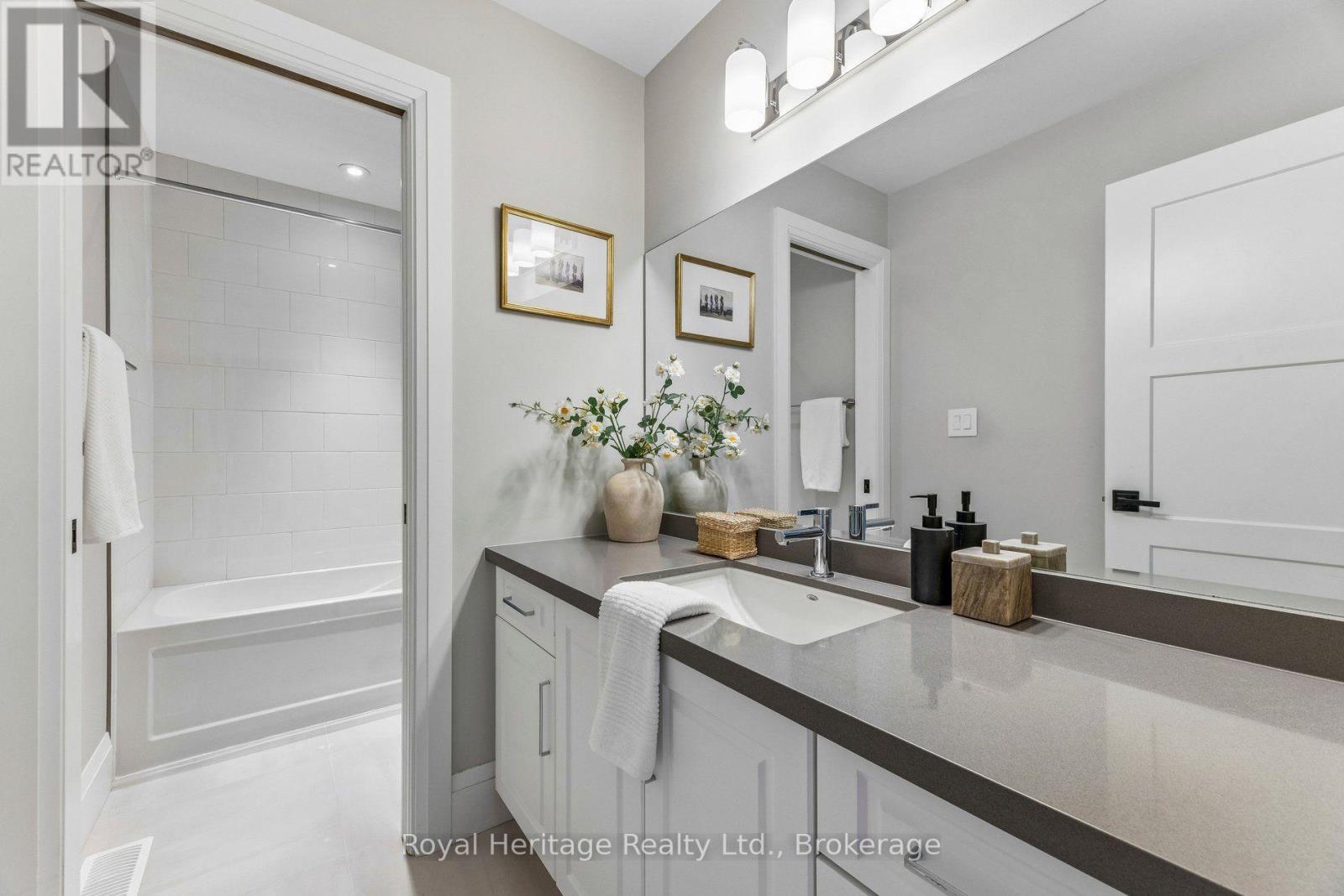 55 Harry Lee Crescent, Clarington, Ontario  L1C 7G5 - Photo 20 - E13647608