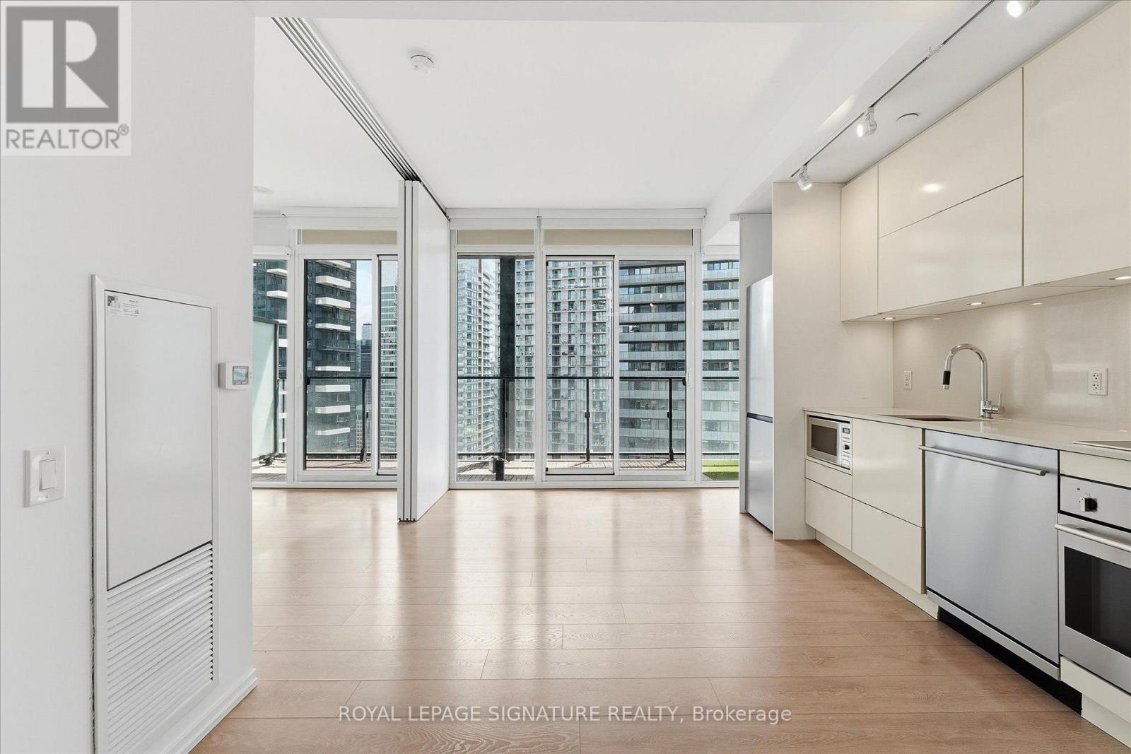 3012 - 125 Peter Street, Toronto, Ontario  M5V 0M2 - Photo 5 - C13647508