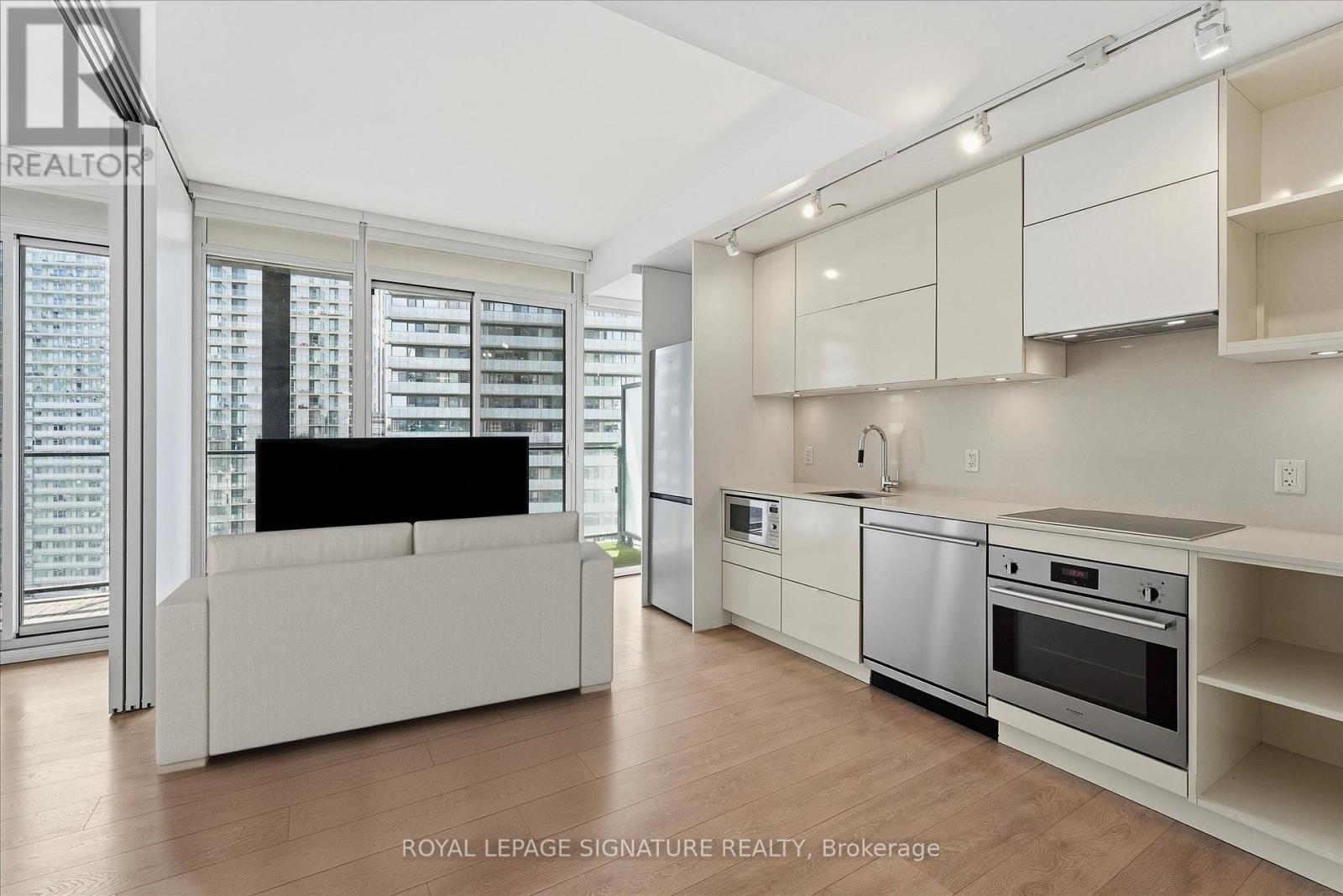 3012 - 125 Peter Street, Toronto, Ontario  M5V 0M2 - Photo 6 - C13647508