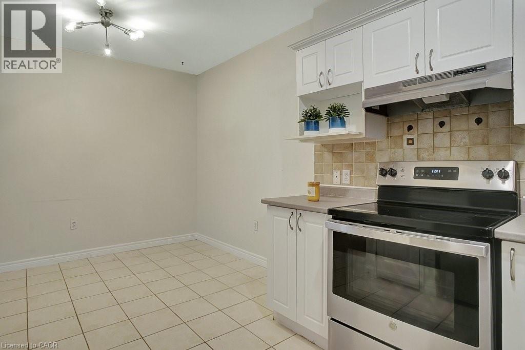 255 Keats Way Unit# 805, Waterloo, Ontario  N2L 6N6 - Photo 5 - 40792825