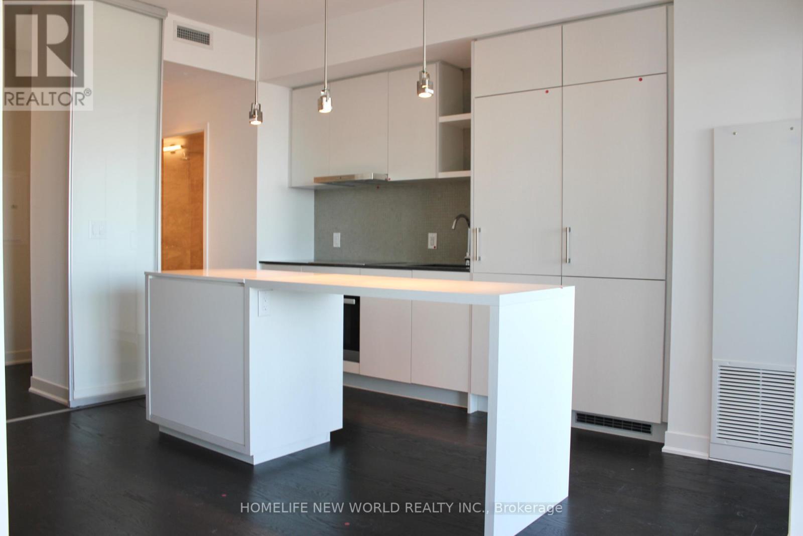 6806 - 88 Harbour Street, Toronto, Ontario  M5J 0C3 - Photo 10 - C13647564