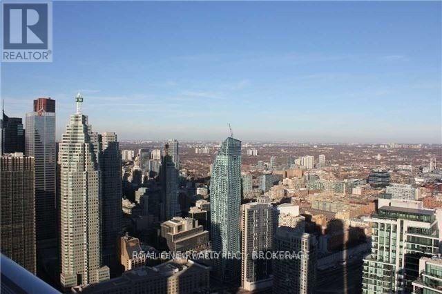 6806 - 88 Harbour Street, Toronto, Ontario  M5J 0C3 - Photo 3 - C13647564