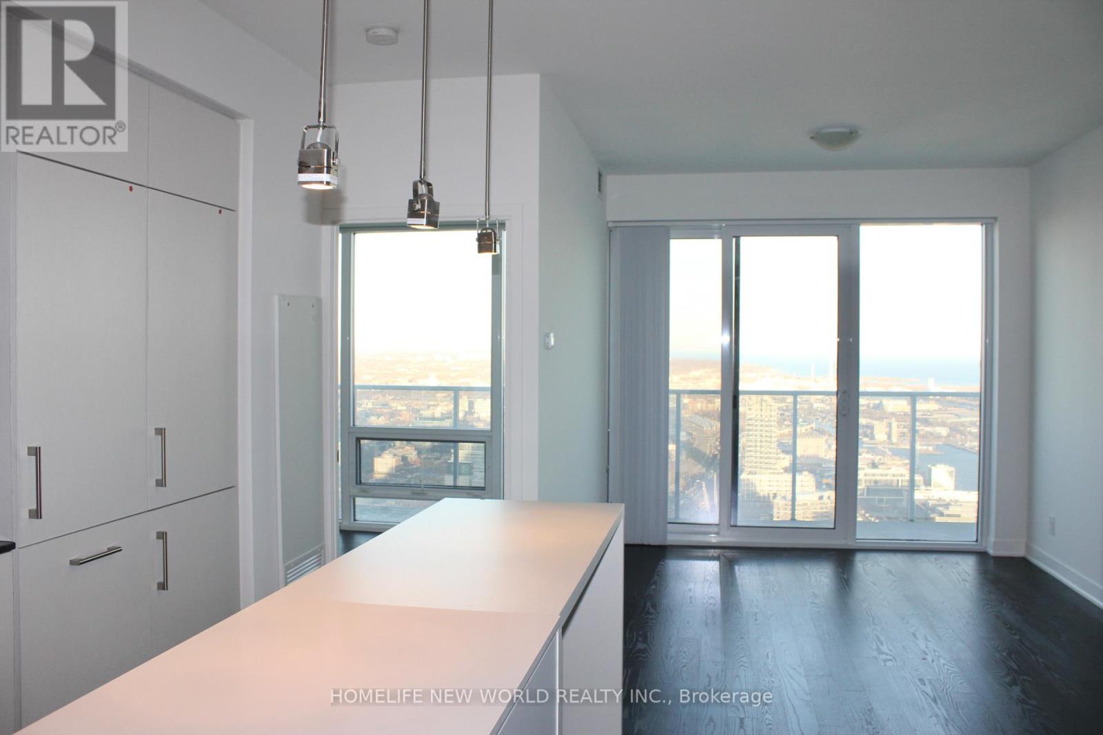 6806 - 88 Harbour Street, Toronto, Ontario  M5J 0C3 - Photo 5 - C13647564