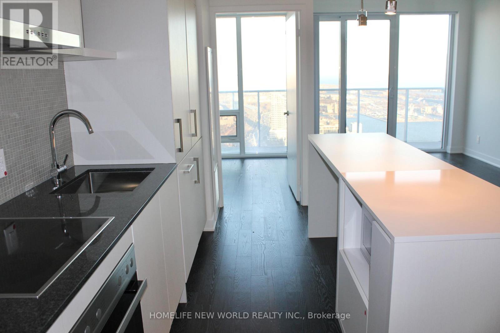 6806 - 88 Harbour Street, Toronto, Ontario  M5J 0C3 - Photo 7 - C13647564