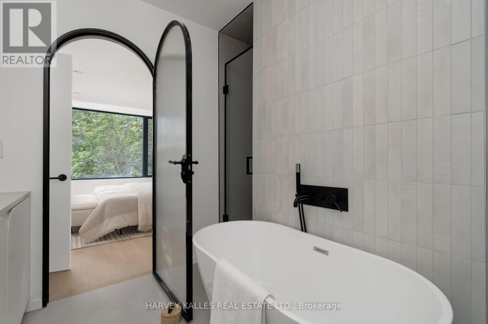 534 Duplex Avenue, Toronto, Ontario  M4R 1E6 - Photo 14 - C13647600